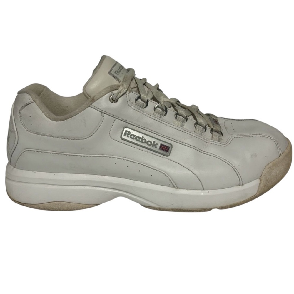 Vtg Reebok Classic White Sneakers Dad Shoe With metal flag Sz 11.5 EUC